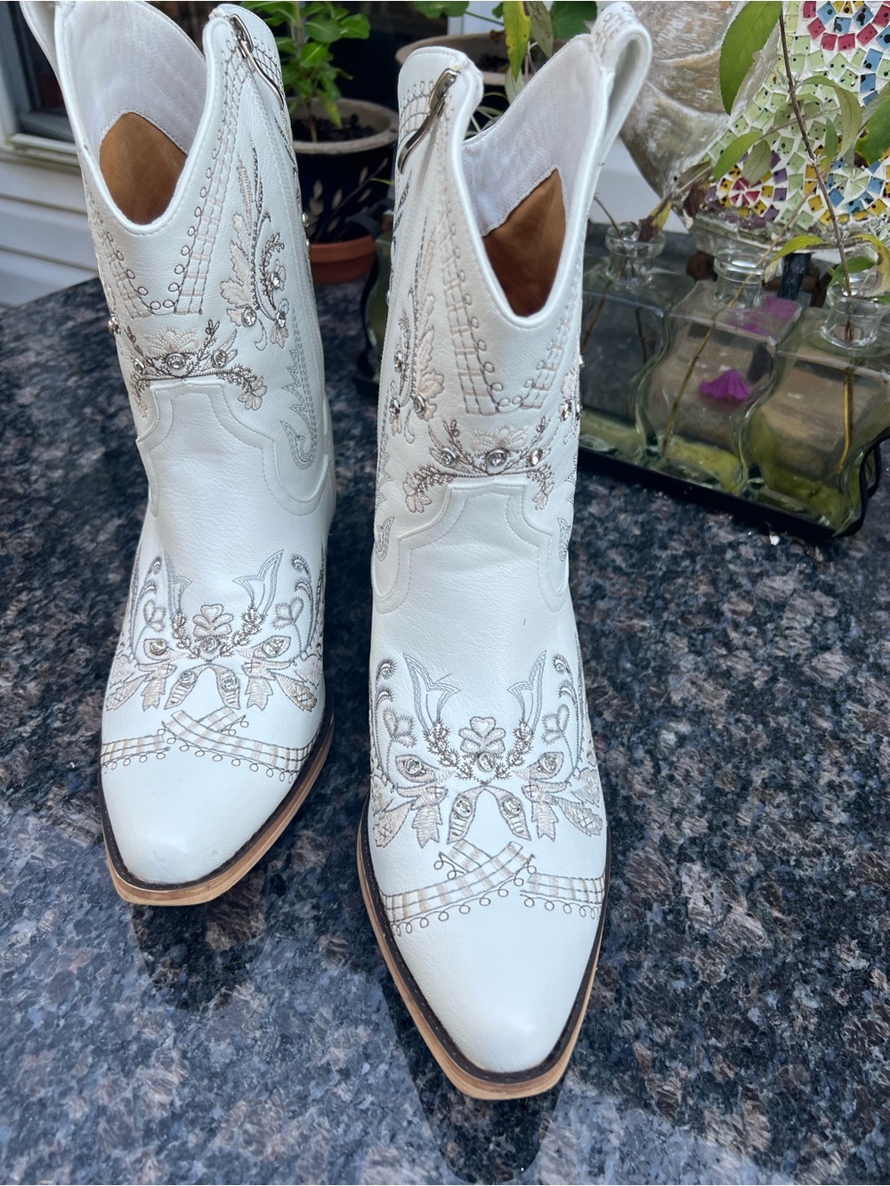 Women's White Embroidered Western Ankle Boots